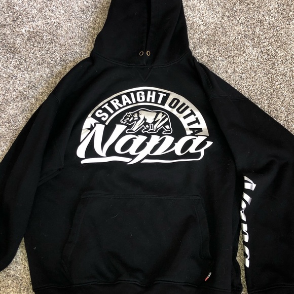 Sweatshirt - Picture 1 of 3